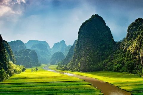 Excursion d'une journée à Ninh Binh, bus, guide, déjeuner et droits d'entrée