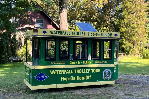 Multnomah Falls: hop-on, hop-off-trolley met watervalgangVertrek uit Corbett