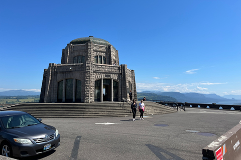 Gorge Explorer - Multnomah Falls & Beyond - PDX08 Gorge Explorer - PDX08AM - Western AAAM