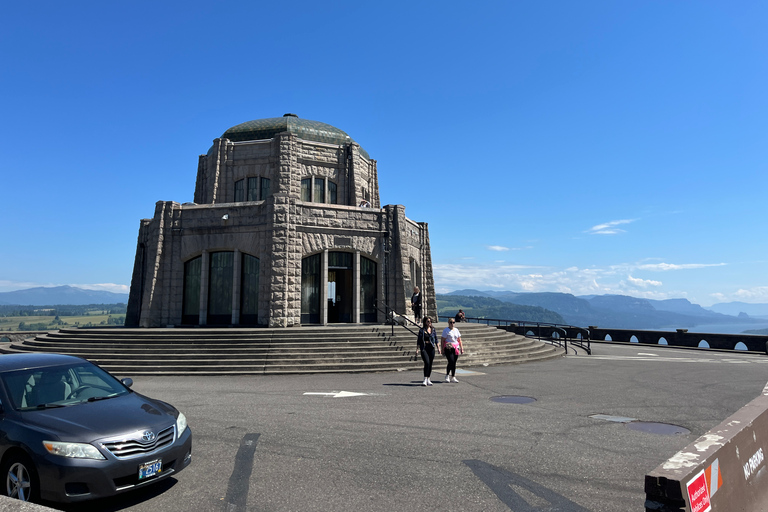 Gorge Explorer - Multnomah Falls & Beyond - PDX08 Gorge Explorer - PDX08AM - Western AAAM