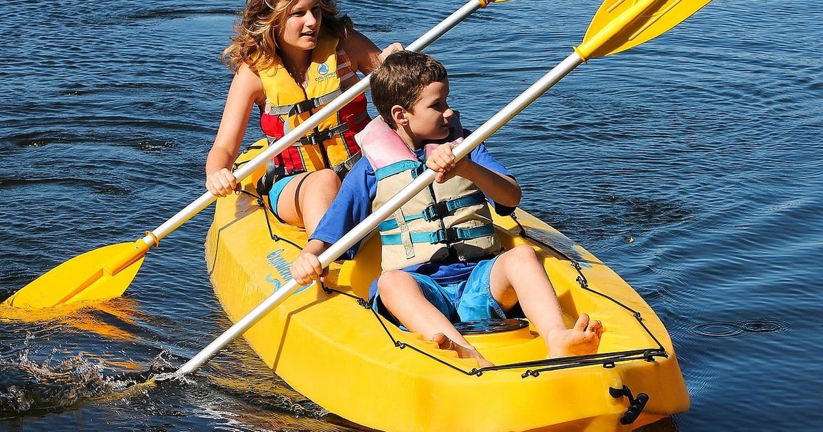 Noleggio canoe kayak Riomaggiore GetYourGuide