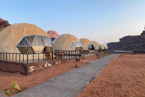 Z Tel Awiwu: Petra i Wadi Rum 2-dniowa wycieczka autobusowaPierwsza klasa - marsjański namiot bąbelkowy