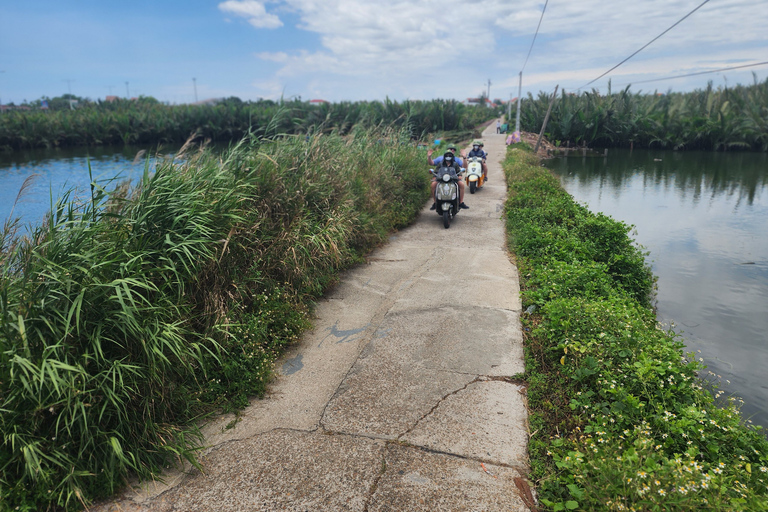 Hoi An Highlights och Hidden Gems Tour med Vespa