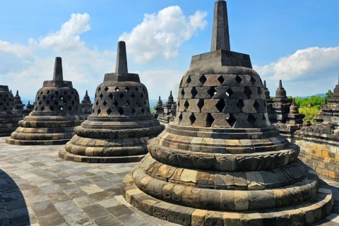 Borobudur und Prambanan Tempel Tour mit AufstiegsmöglichkeitBorobudur Prambanan Geführte private Tour mit Hoteltransfer