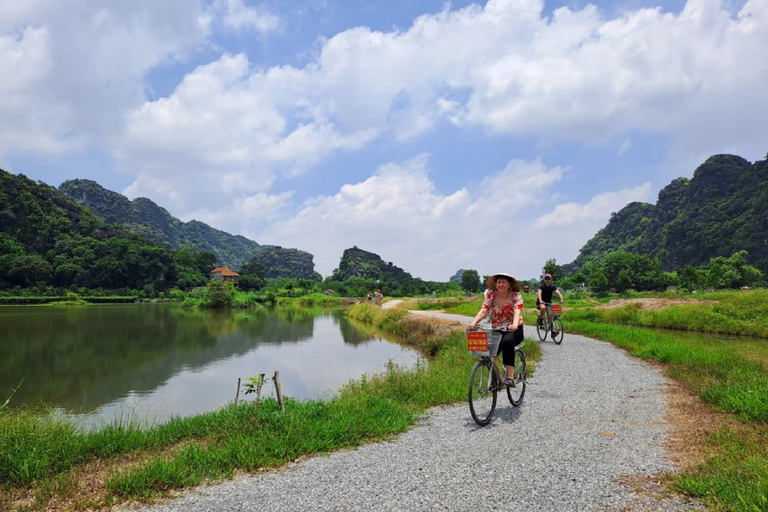 1 journée Hanoi - Ninh Binh - Hoa Lu - Tam Coc - Mua Cave - Bus