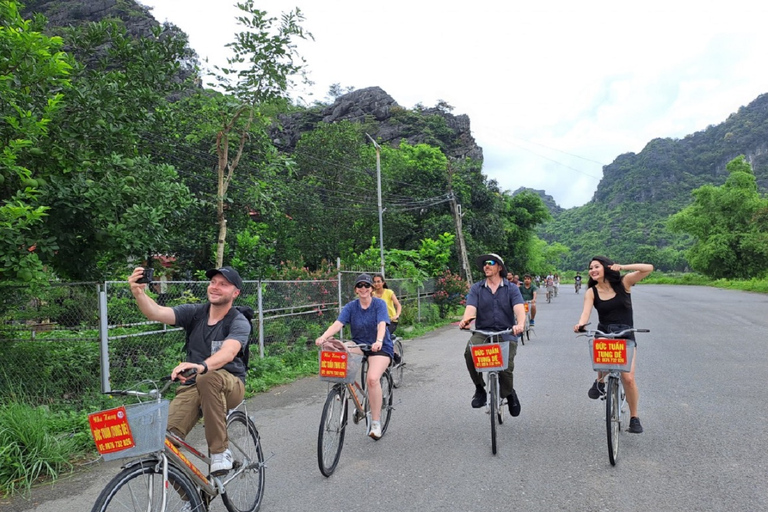 1-Tag Hanoi - Ninh Binh - Hoa Lu - Tam Coc - Mua Höhle - Bus