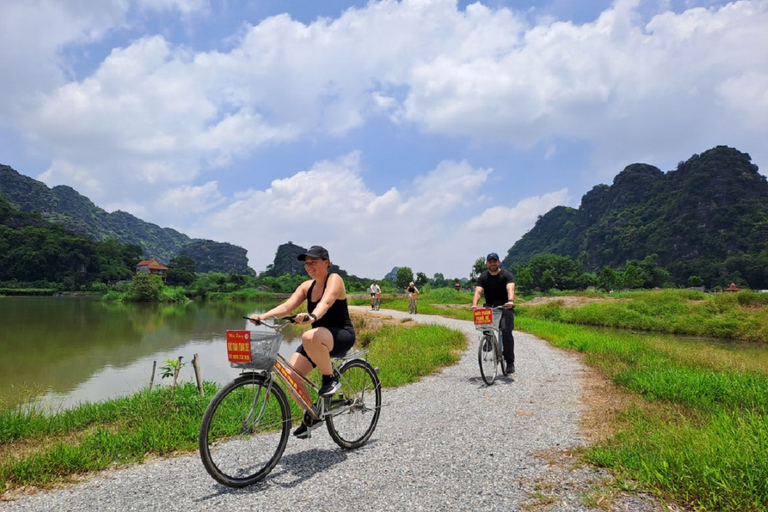 1 journée Hanoi - Ninh Binh - Hoa Lu - Tam Coc - Mua Cave - Bus