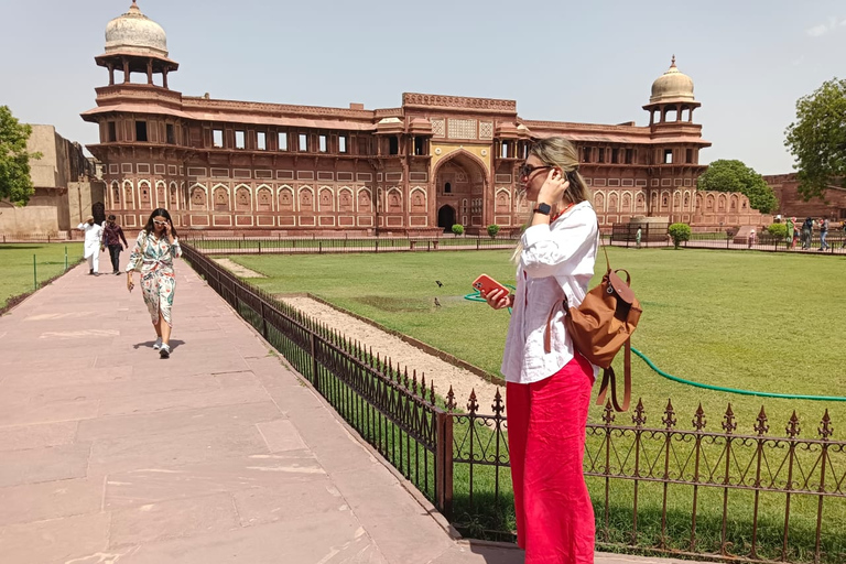 Depuis Jaipur : Visite du Taj Mahal Agra et Fatehpur en voiture le même jourDepuis Jaipur : Visite du Taj Mahal et d'Agra en voiture le même jour