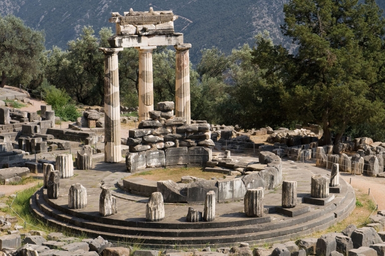 4 días de viaje en español por el Peloponeso, Delfos y Meteora