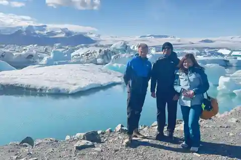 Diamond Beach & Jökulsárlón Glacier Exklusiv dagstur