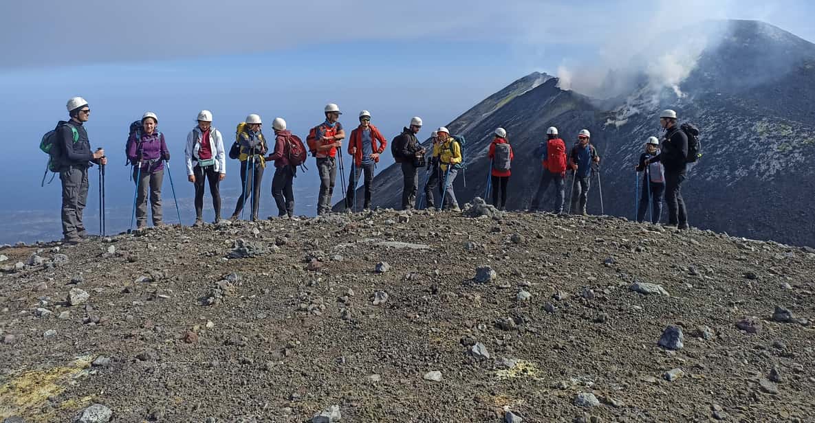Afbeelding 3 van Onze Etna-excursie vanuit Catania met de kabelbaan en een 4x4 tot 3340 meter.