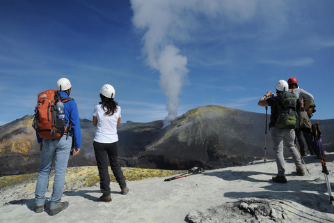 Etna: Krater Centralny (3340 m n.p.m.) z kolejką linową i jeepemEtna: wycieczka do krateru centralnego (3340)