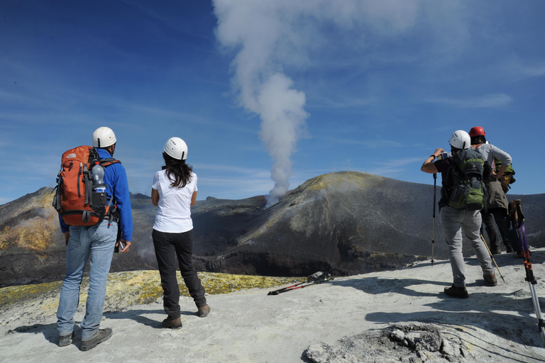 Etna: Krater Centralny (3340 m n.p.m.) z kolejką linową i jeepemEtna: wycieczka do krateru centralnego (3340)