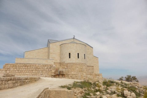 Excursión de un día al Monte Nebo de Madaba desde Ammán