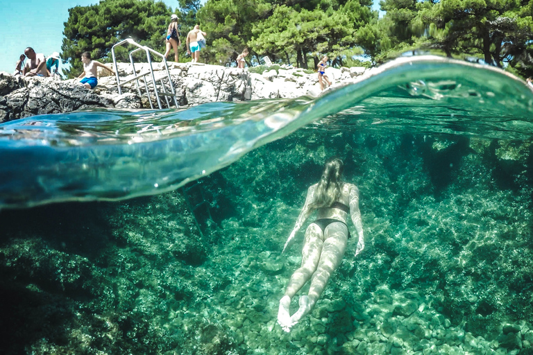 Split : Lagon bleu et visite des 3 îles en bateau à moteur avec déjeunerSplit : Lagon bleu et excursion en bateau à moteur dans les 3 îles avec déjeuner