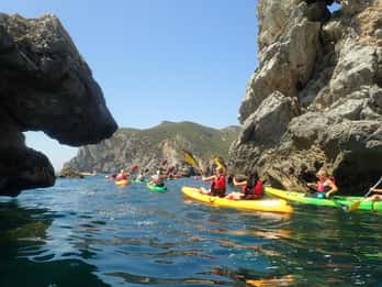 Lisboa: Experiencia de Descubrimiento de Sesimbra en Kayak