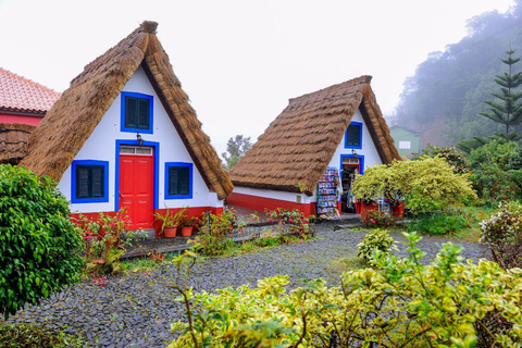 Madeira - Excursión al Este - Santana - Día Completo