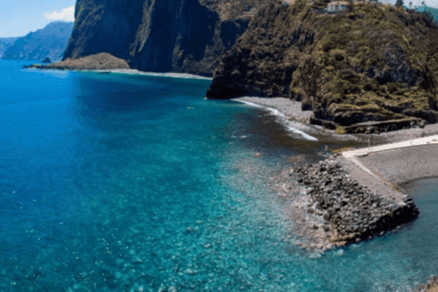 Madeira - Excursión al Este - Santana - Día Completo