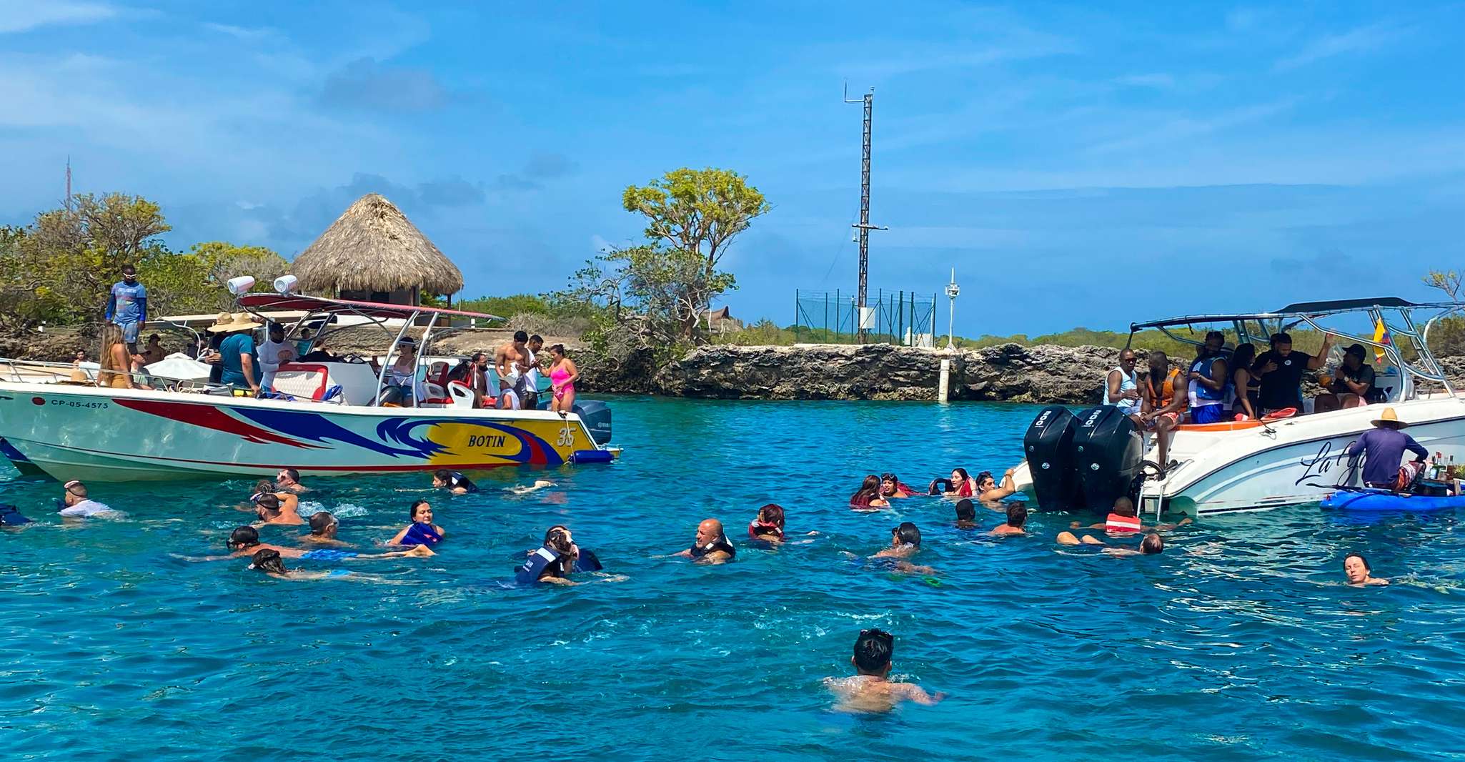 Cartagena, gita in barca a 5 isole con pranzo e snorkeling - Hizvo