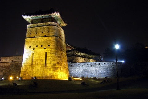 De Séoul: visite en soirée du site de l'UNESCO de la forteresse de Hwaseong
