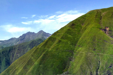 Tusheti Thrill: driedaagse tour met tijdelijke bergontsnapping