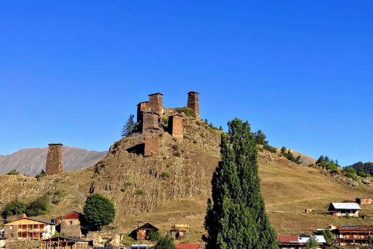 Tusheti Thrill: driedaagse tour met tijdelijke bergontsnapping