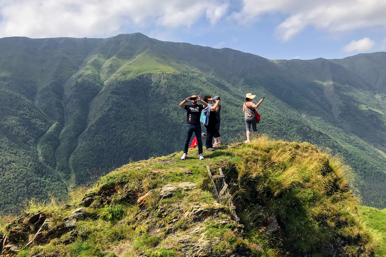 Tusheti Thrill: driedaagse tour met tijdelijke bergontsnapping