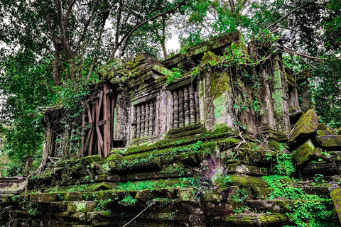 Joint Small Group Tour From Siem ReapExplore Angkor Temples with watch sunset