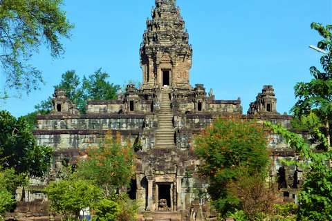 Joint Small Group Tour From Siem ReapExplore Angkor Temples with watch sunset