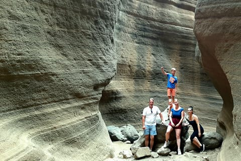 Barranco de las Vacas, Caves & Farmhouse