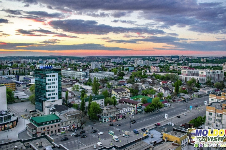 Fom Moldawien:Stadtrundgang durch Chisinau mit lokalem GuideFom Moldawien: Stadtrundgang durch Chisinau mit lokalem Guide