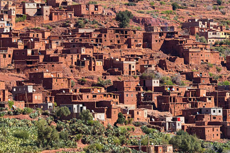 Excursion d'une journée dans la vallée de l'ourika à partir de marrakech avec un groupe