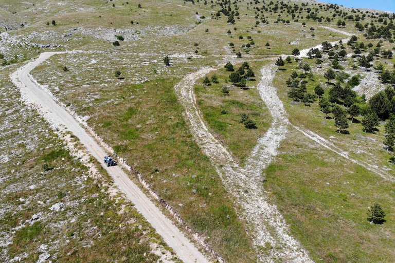 Au départ de Split : Excursion en quad dans le parc naturel de Dinara avec déjeunerVisite guidée sur des quads flambant neufs