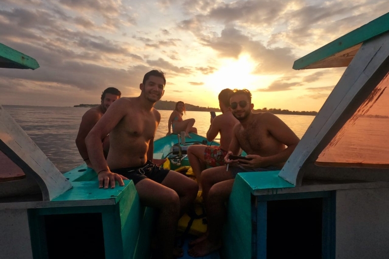 Sharing Sunset Snorkeling Small Group Sharing Sunset Snorkeling