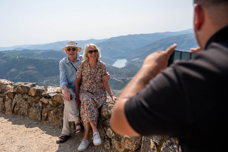 Da Porto: Tour dei vini della Valle del Douro con pranzo di 3 portateTour condiviso