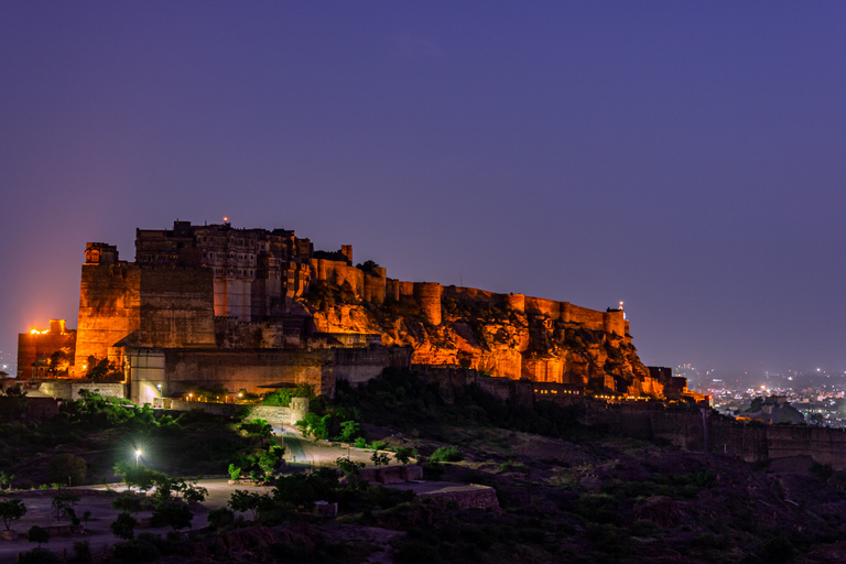 Van Taj naar Jodhpur Een 7-daags Indiaas avontuurTour zonder hotelaccommodatie