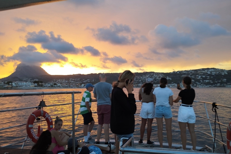 Depuis Denia/Jávea : Excursion en catamaran au coucher du soleilExcursion au départ de Denia