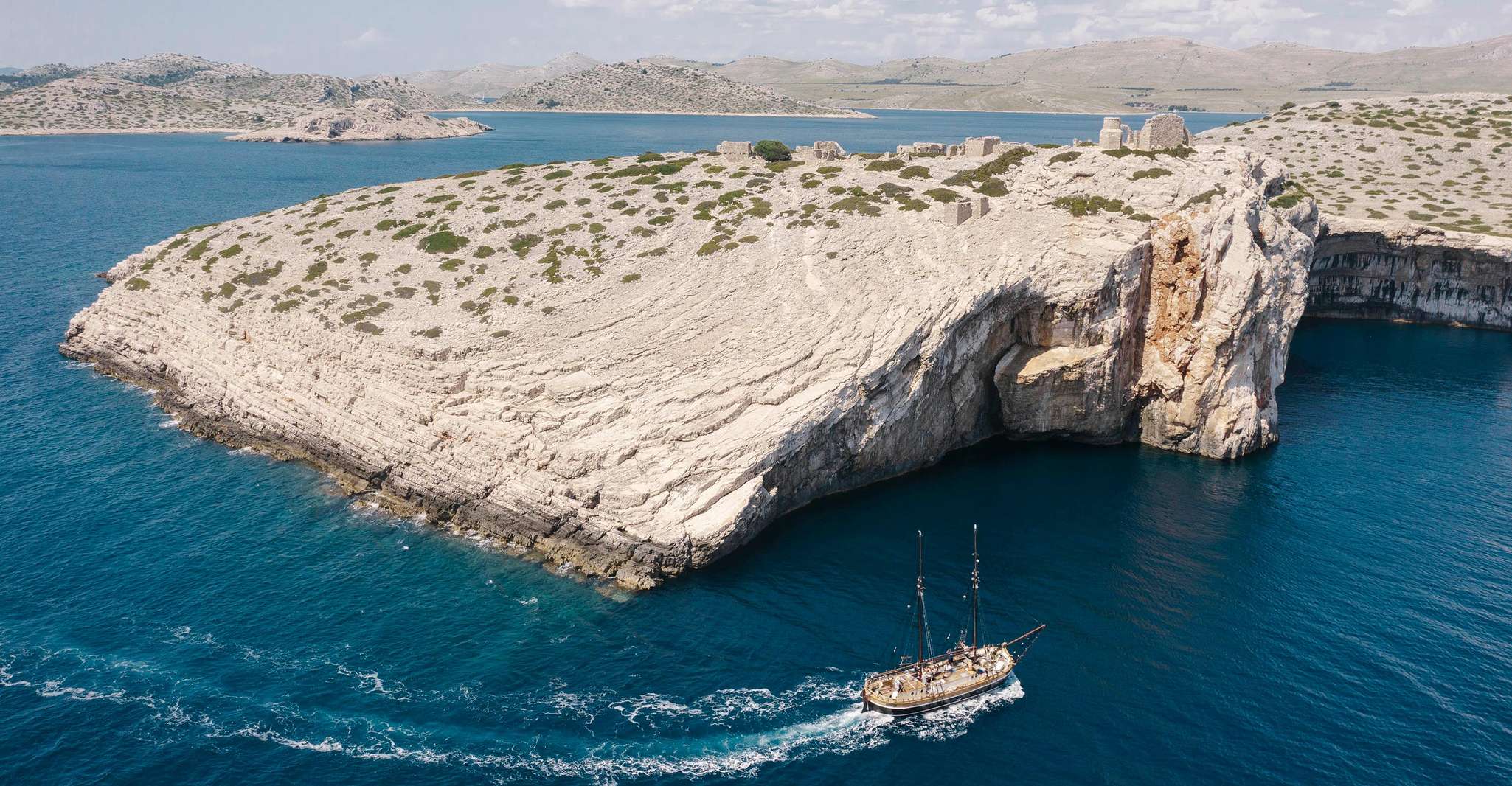Da Zara, punti salienti di Kornati dalla barca tradizionale a vela - Hizvo