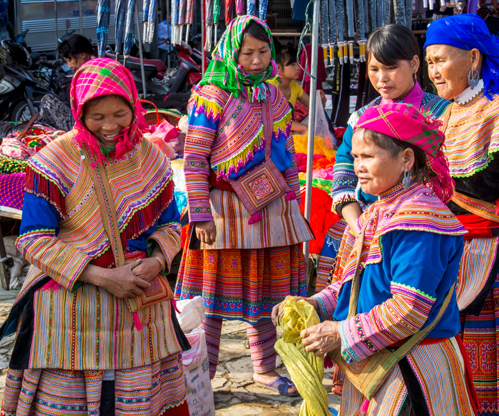 From Sapa: Ethnic Colorful Market On Sun Day - Bac Ha