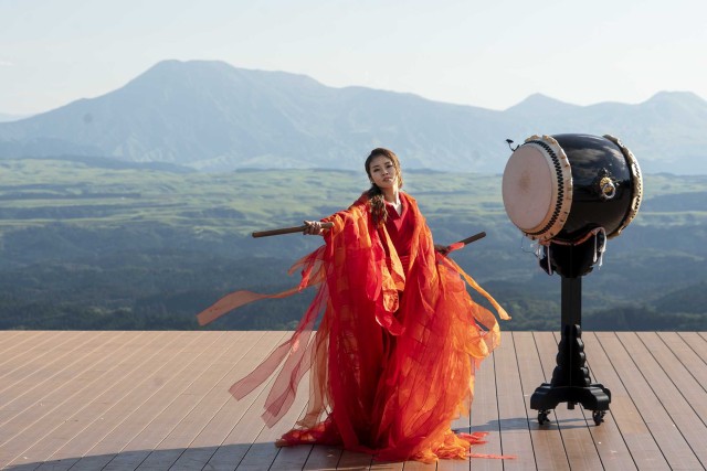 Visit Open-air theater "Tao- no-Oka" Drum TAO Live performance in Aso