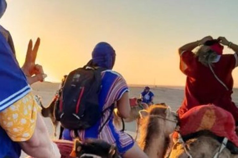 Jantar romântico e passeio de camelo no deserto de Agafay