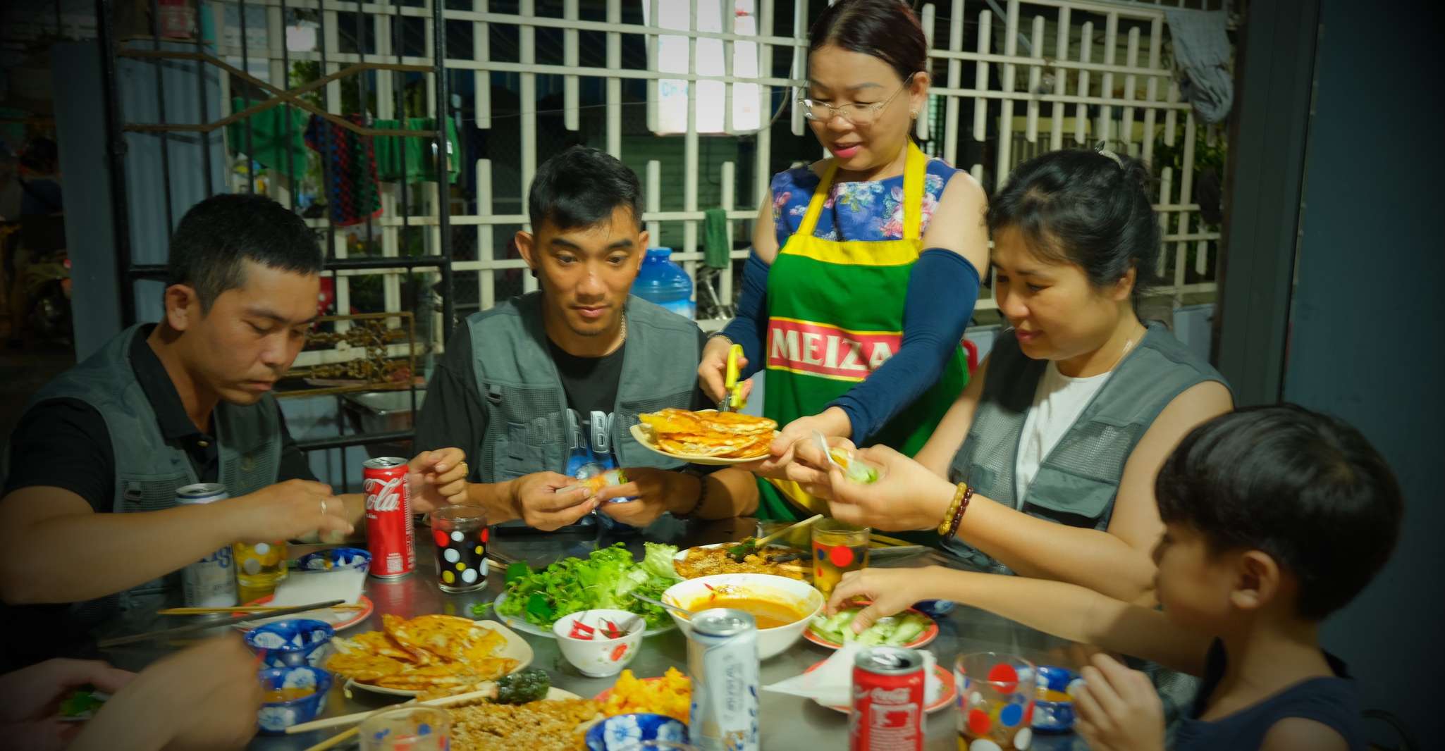 Vespa的Hoi An，晚间食品文化之旅