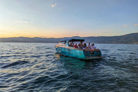 Ze Splitu: rejs statkiem o zachodzie słońca z nieograniczonymi napojami