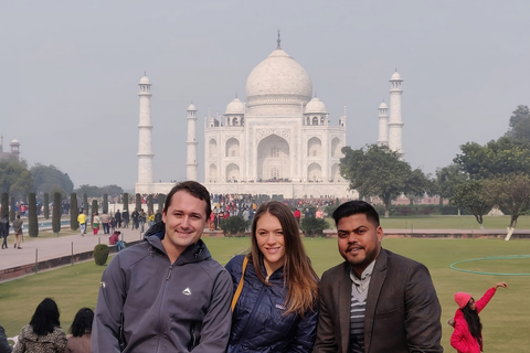 Delhi: Sunrise Taj Mahal en Agra Fort Groepstour