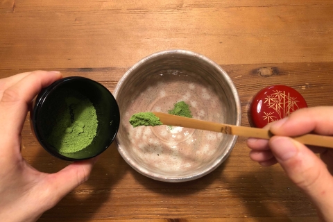 Kyoto : Cérémonie zen du thé Matcha avec recharges gratuitesOption privée