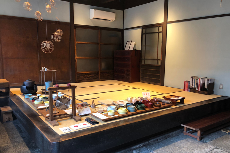 Kyoto: Casual Tea Ceremony in 100-Year-Old Machiya House