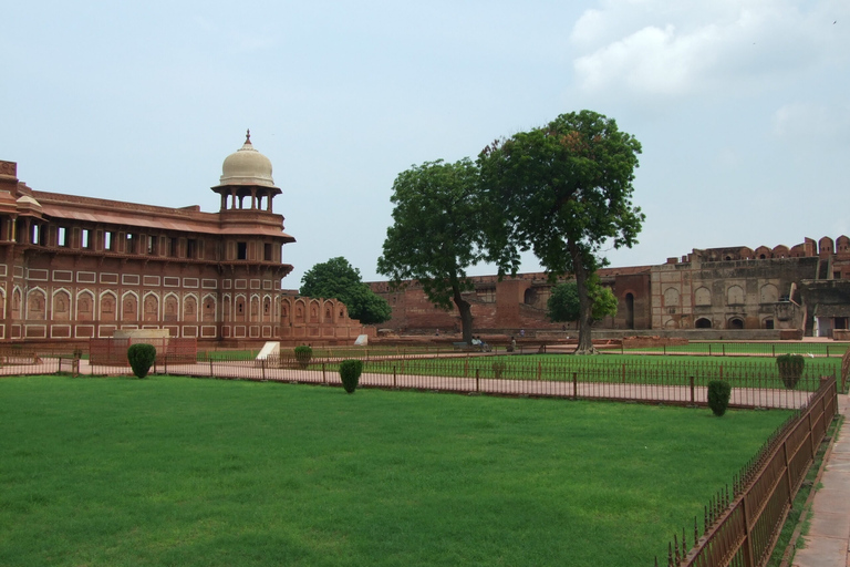 Private Agra Garden Walking Tour With Guide and Transport