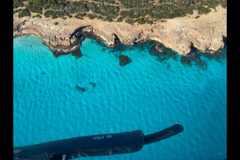 Ibiza: Zapierający dech w piersiach lot helikopterem &quot;Es Vedra/Formentera&quot;Oszałamiający lot helikopterem na Ibizie