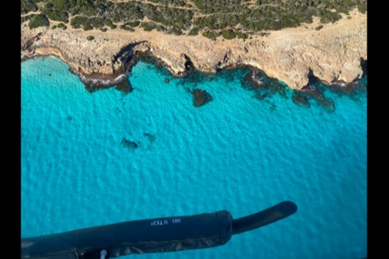 Ibiza: Zapierający dech w piersiach lot helikopterem &quot;Es Vedra/Formentera&quot;Oszałamiający lot helikopterem na Ibizie