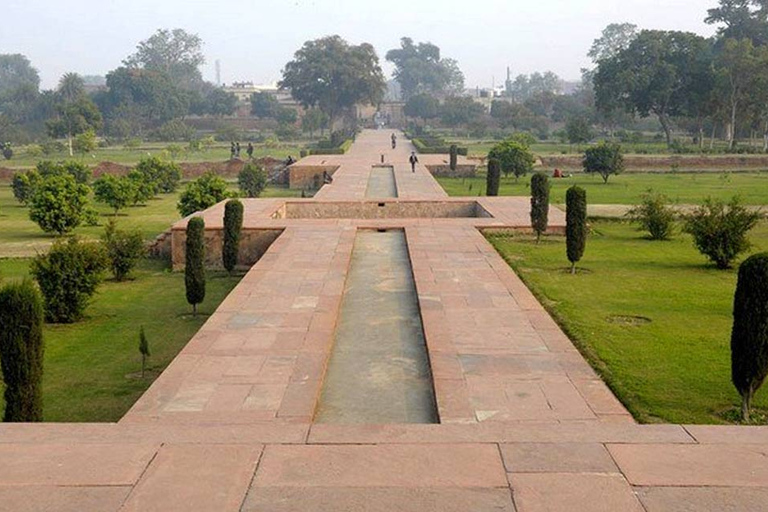 Private Agra Garden Walking Tour With Guide and Transport